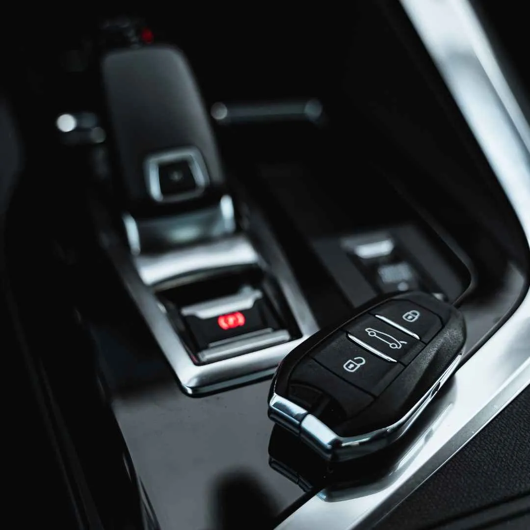 Carte mains libres et télécommande voiture