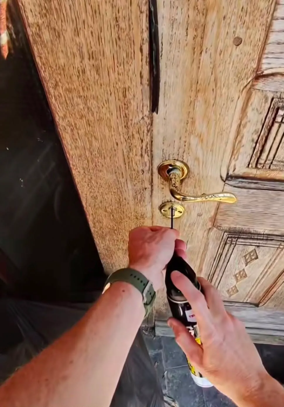 Ouverture de porte à Décines-Charpieu