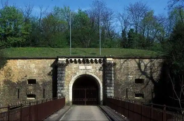 Le Fort de Bron