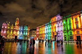 Illuminations dans le quartier Lyon 1 à la place des Terreaux pour la Fête des Lumières.