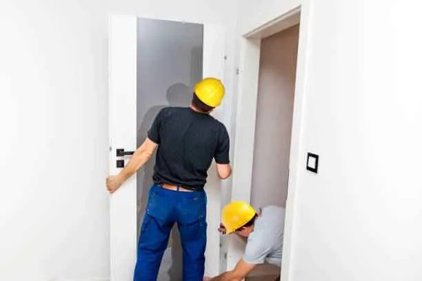 Serrurier Meyzieu 2 Serrurier Meyzieu: ouverture et pose de porte intérieure par deux experts, intervention rapide pour sécuriser ou débloquer votre logement à Meyzieu.
